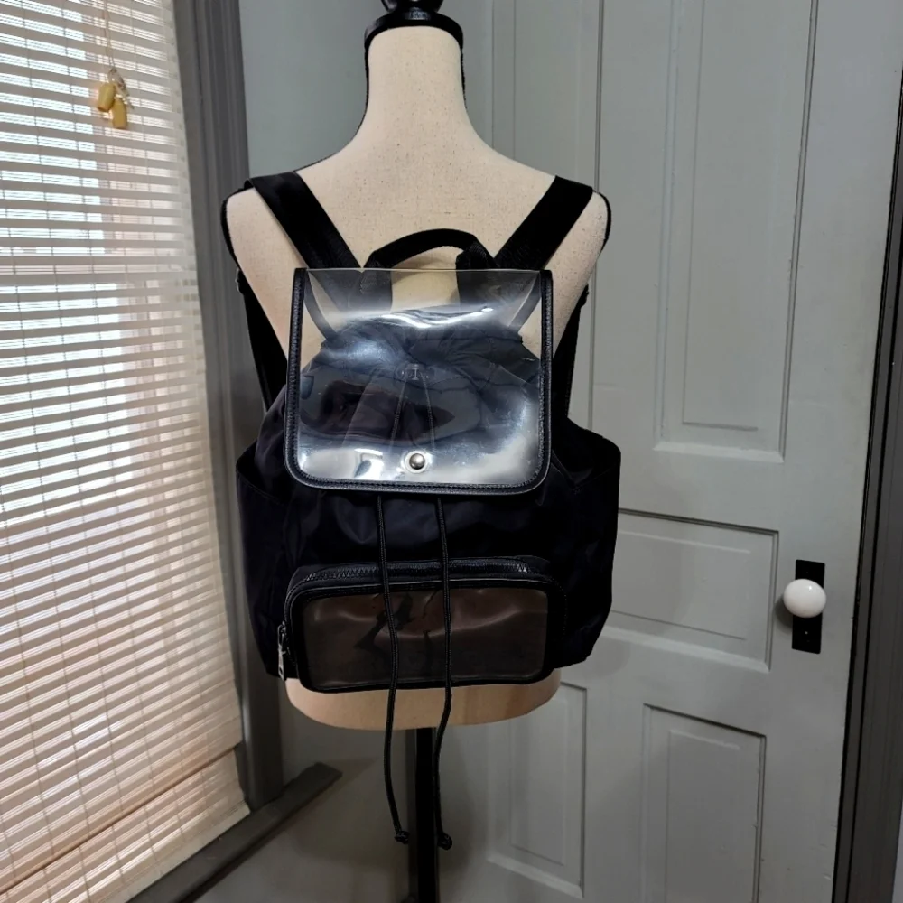 ✨ ZARA Trafaluc Medium Black Vinyl Technical Fabric Backpack - Picture 1 of 9